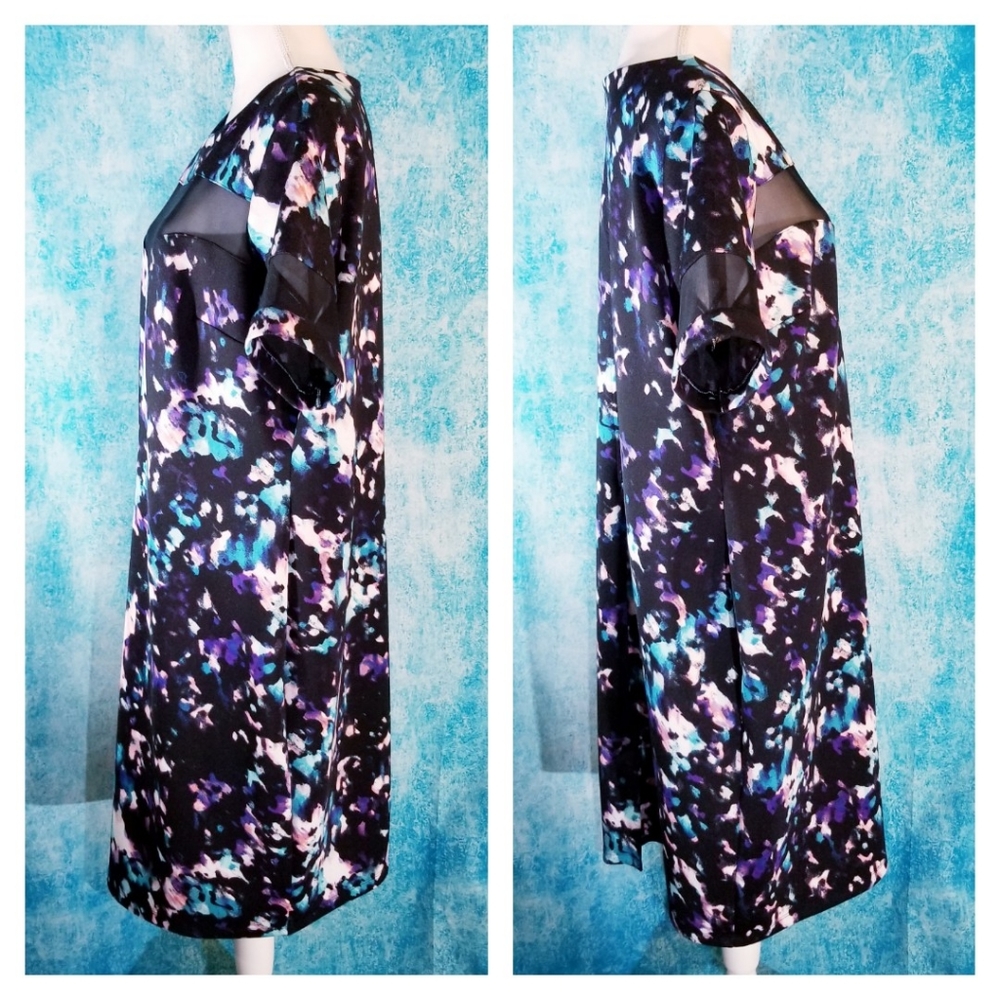 Boutique Abstract Sheer Mesh PeekaBoo Dress - Picture 5 of 12